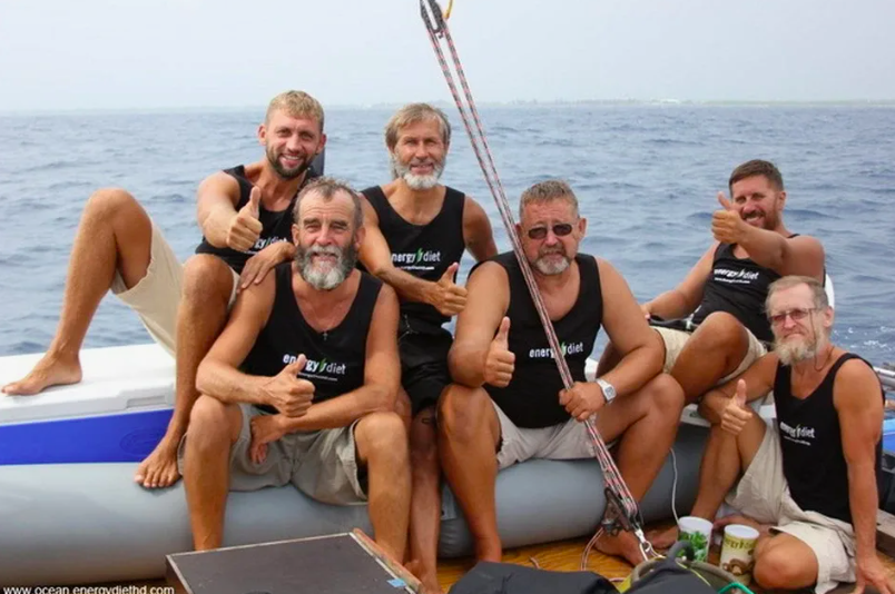 Фото Атака акул и шторм в океане. Опубликована история круиза погибшего новосибирского путешественника Юрия Маслобоева 2